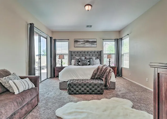 Near Golf & Spring Training: Goodyear W/ Pool *