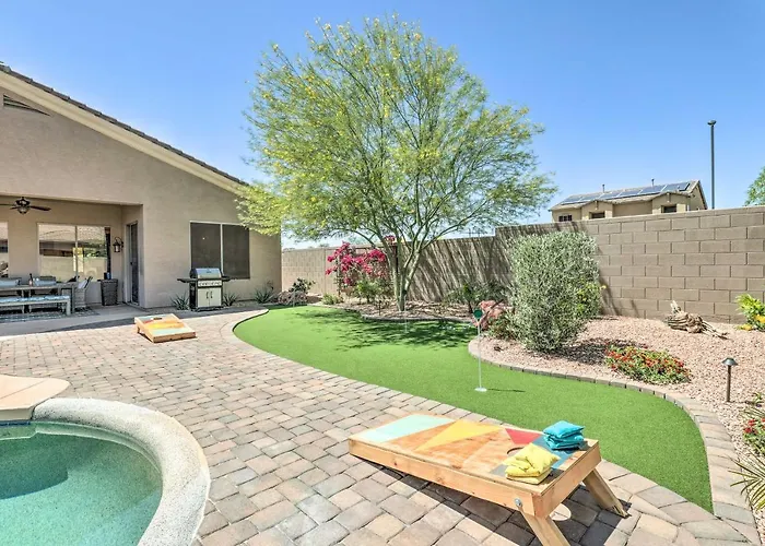 Near Golf & Spring Training: Goodyear W/ Pool Holiday home *