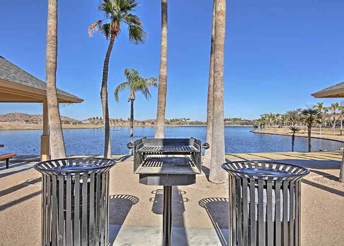 Near Golf & Spring Training: Goodyear W/ Pool Holiday home Liberty
