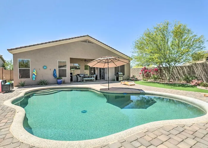 Holiday home Near Golf & Spring Training: Goodyear W/ Pool *