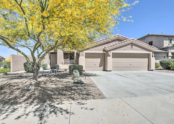 Holiday home Near Golf & Spring Training: Goodyear W/ Pool